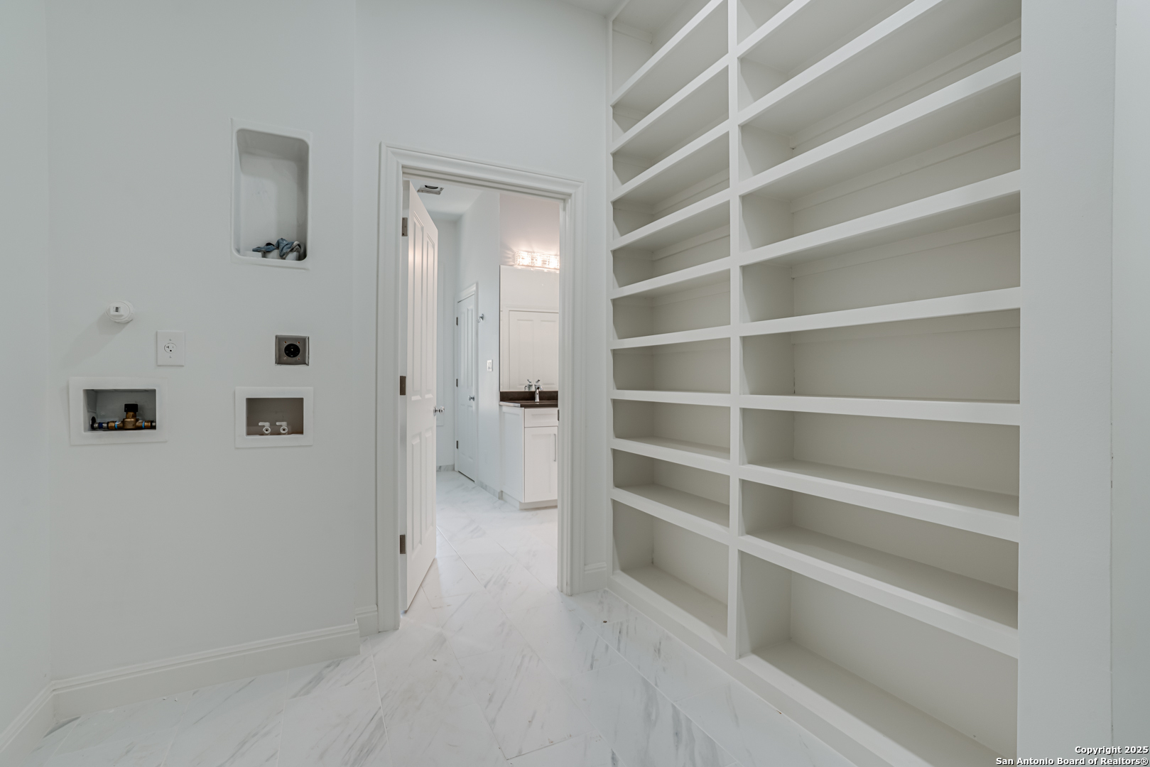 1231 S Alamo , San Antonio, TX, 78210-1113 | 1835254 | Realty Texas LLC