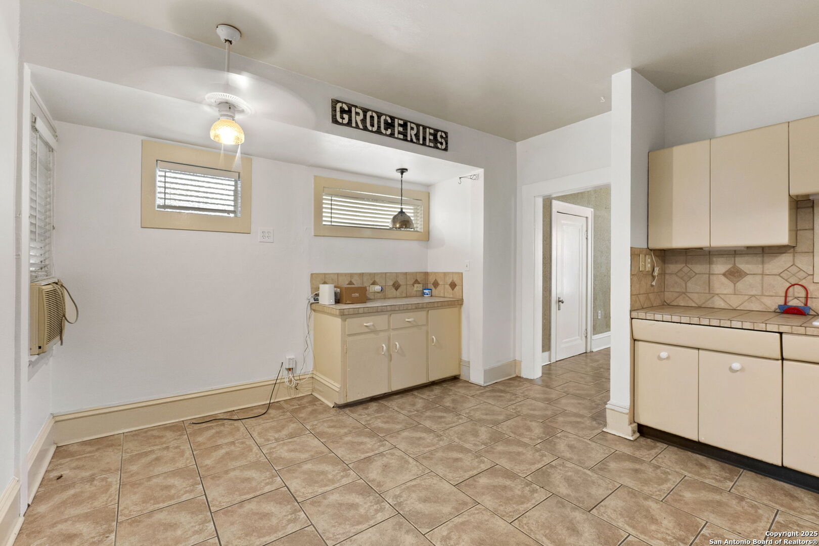 1141 E Highland Blvd , San Antonio, TX, 78210 | 1859976 | Realty Texas LLC