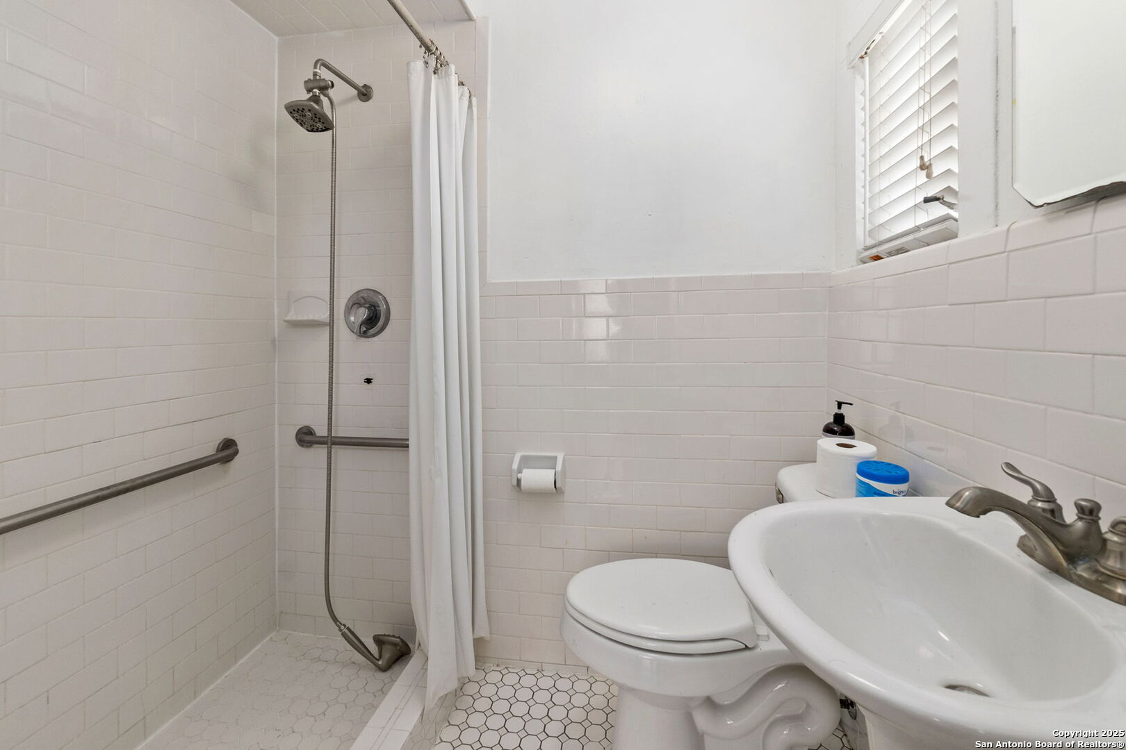 1141 E Highland Blvd , San Antonio, TX, 78210 | 1859976 | Realty Texas LLC
