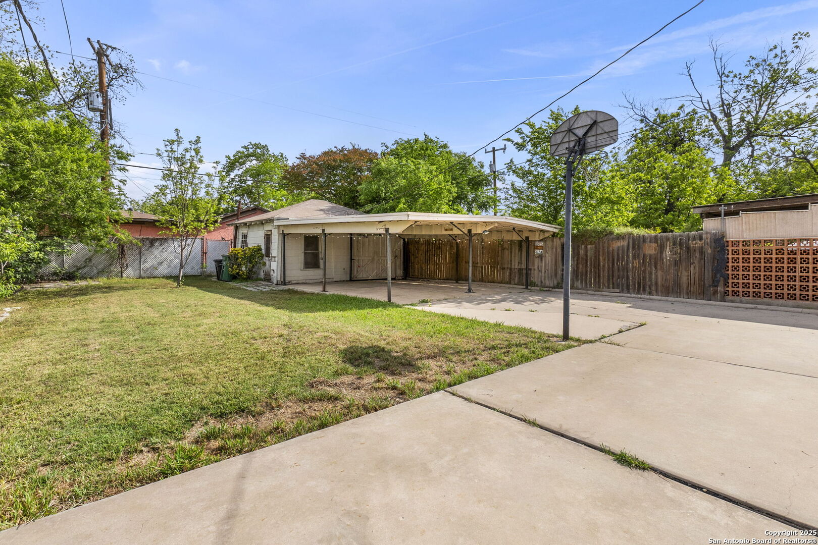 1141 E Highland Blvd , San Antonio, TX, 78210 | 1859976 | Realty Texas LLC