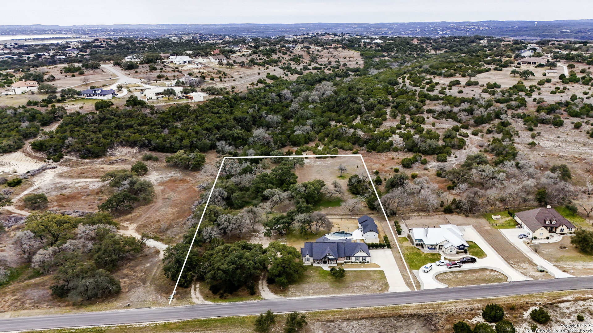 1033 Mystic Shores Blvd , Spring Branch, TX, 78070 | 1860446 | Realty Texas LLC