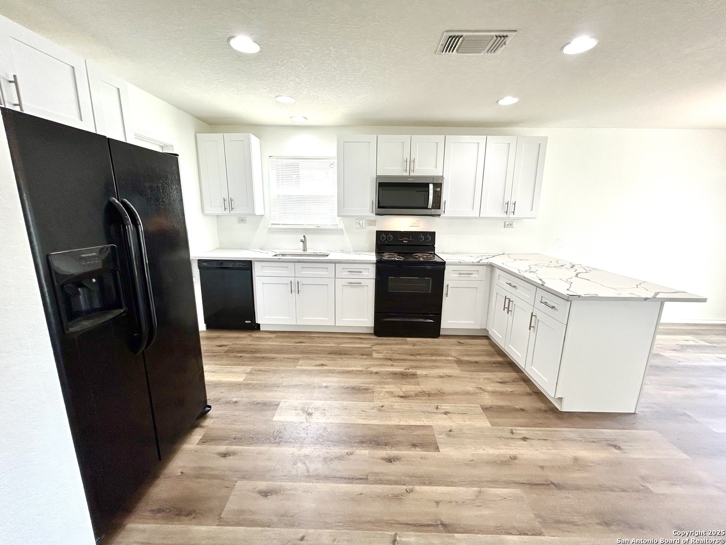8427 Brazos Point , San Antonio, TX, 78252 | 1860348 | Realty Texas LLC