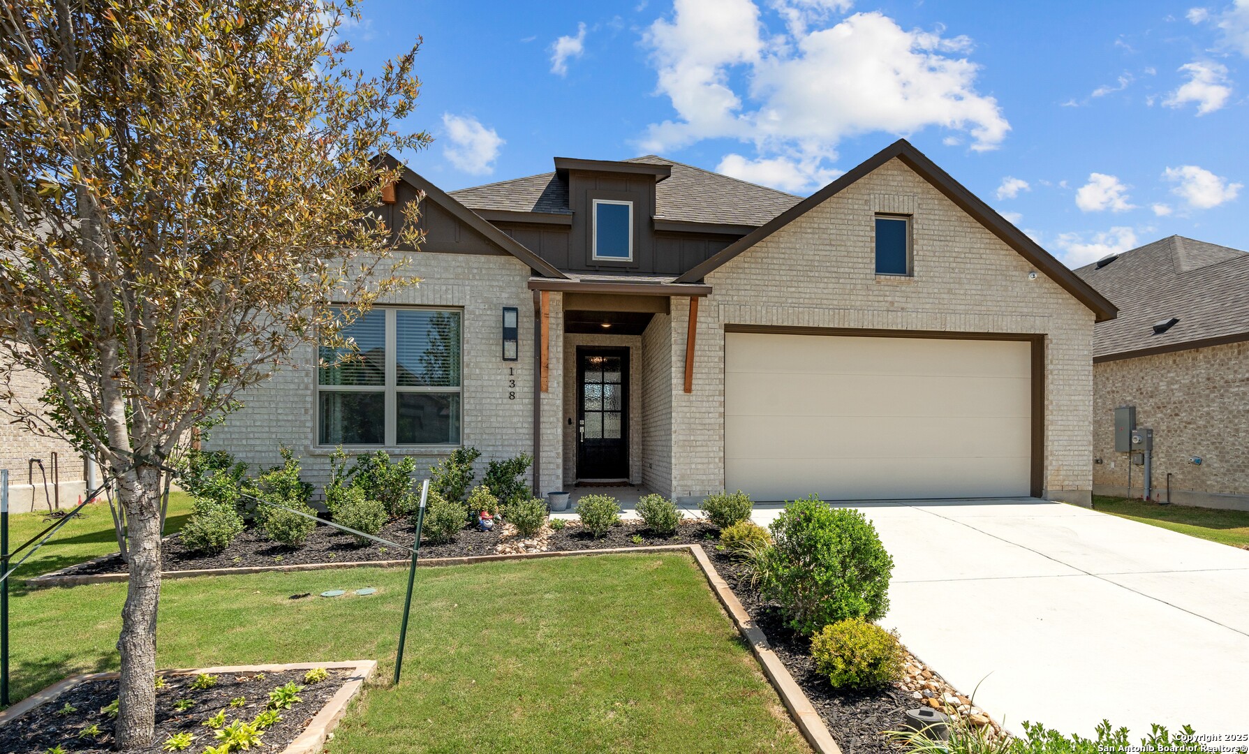 138 Red Oak , Castroville, TX, 78009 | 1860565 | Realty Texas LLC