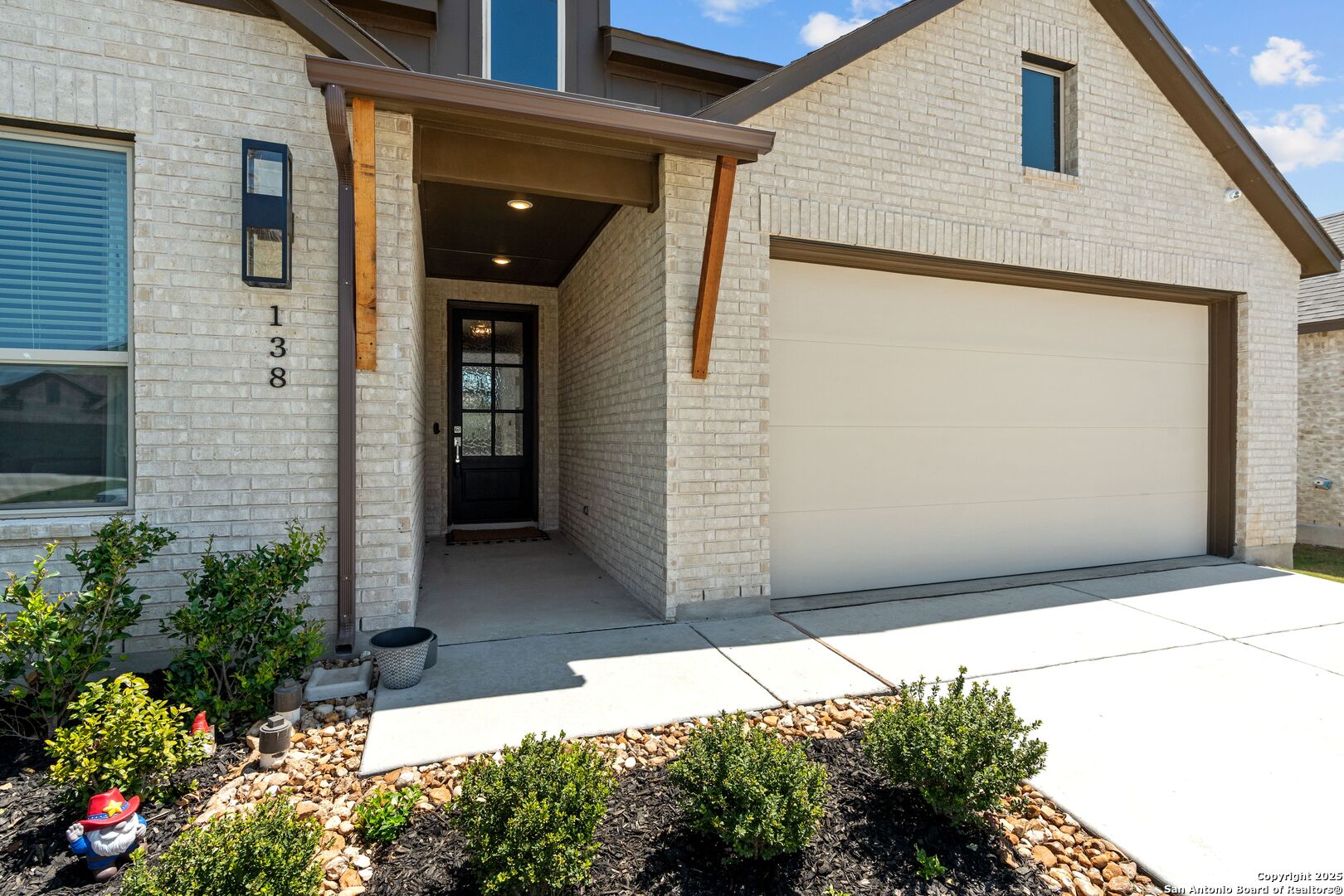 138 Red Oak , Castroville, TX, 78009 | 1860565 | Realty Texas LLC