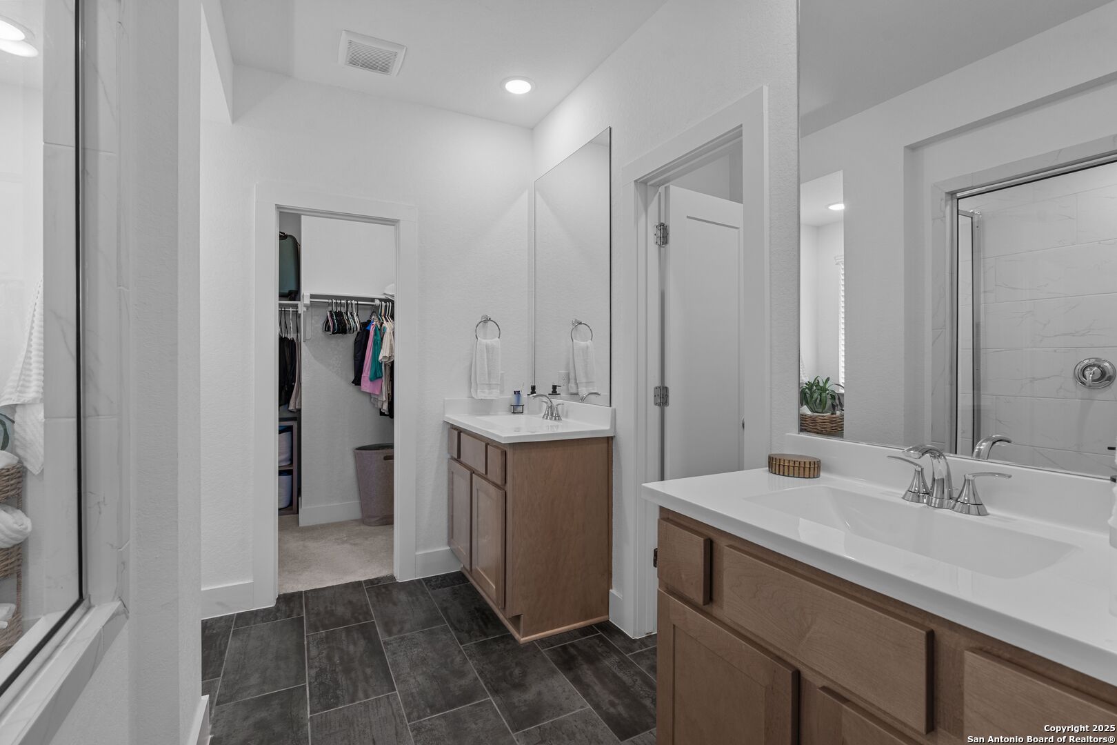 138 Red Oak , Castroville, TX, 78009 | 1860565 | Realty Texas LLC