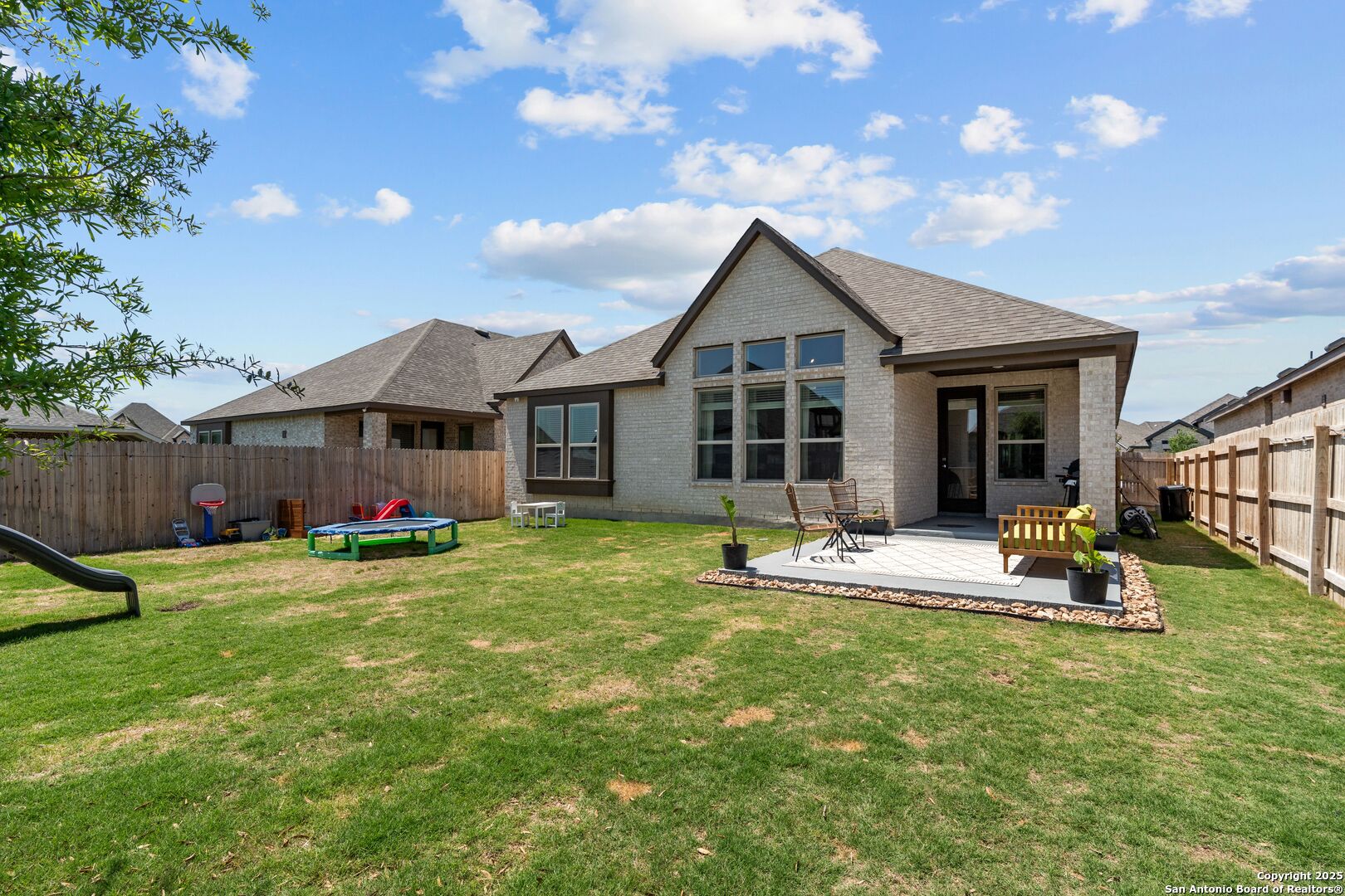 138 Red Oak , Castroville, TX, 78009 | 1860565 | Realty Texas LLC