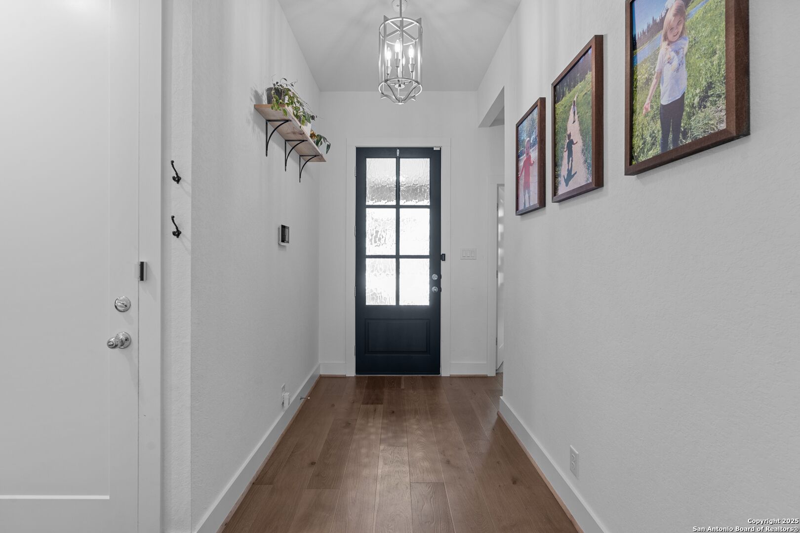 138 Red Oak , Castroville, TX, 78009 | 1860565 | Realty Texas LLC