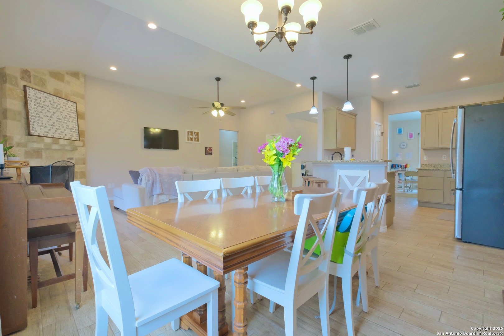 276 County Road 6864 , Natalia, TX, 78059 | 1861157 | Realty Texas LLC