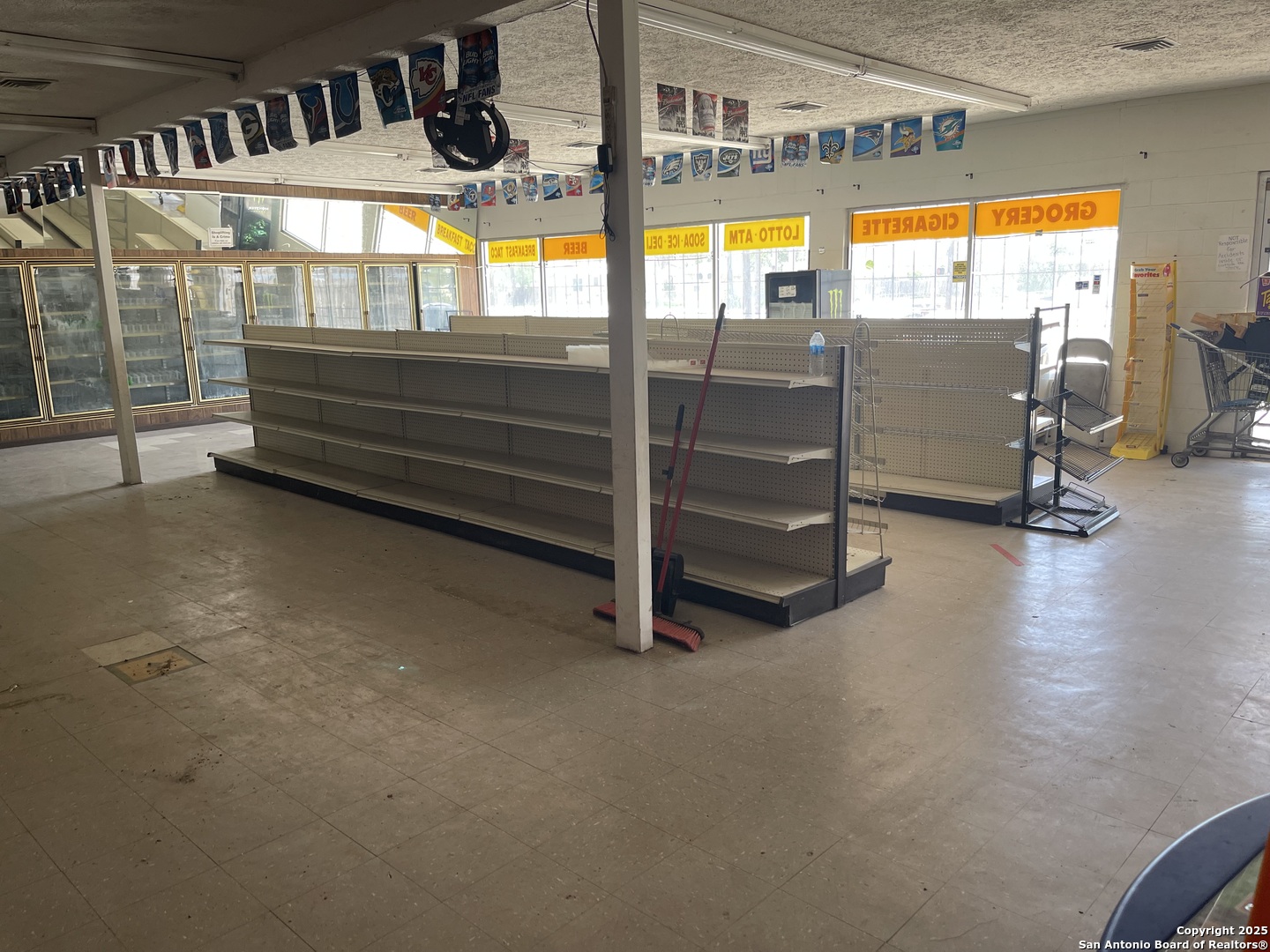 1230 E Santa Gertrudis, KINGSVILLE, TX, 78363 | 1860952 | Realty Texas LLC