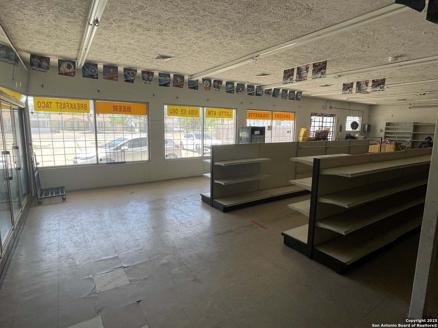 1230 E Santa Gertrudis, KINGSVILLE, TX, 78363 | 1860952 | Realty Texas LLC