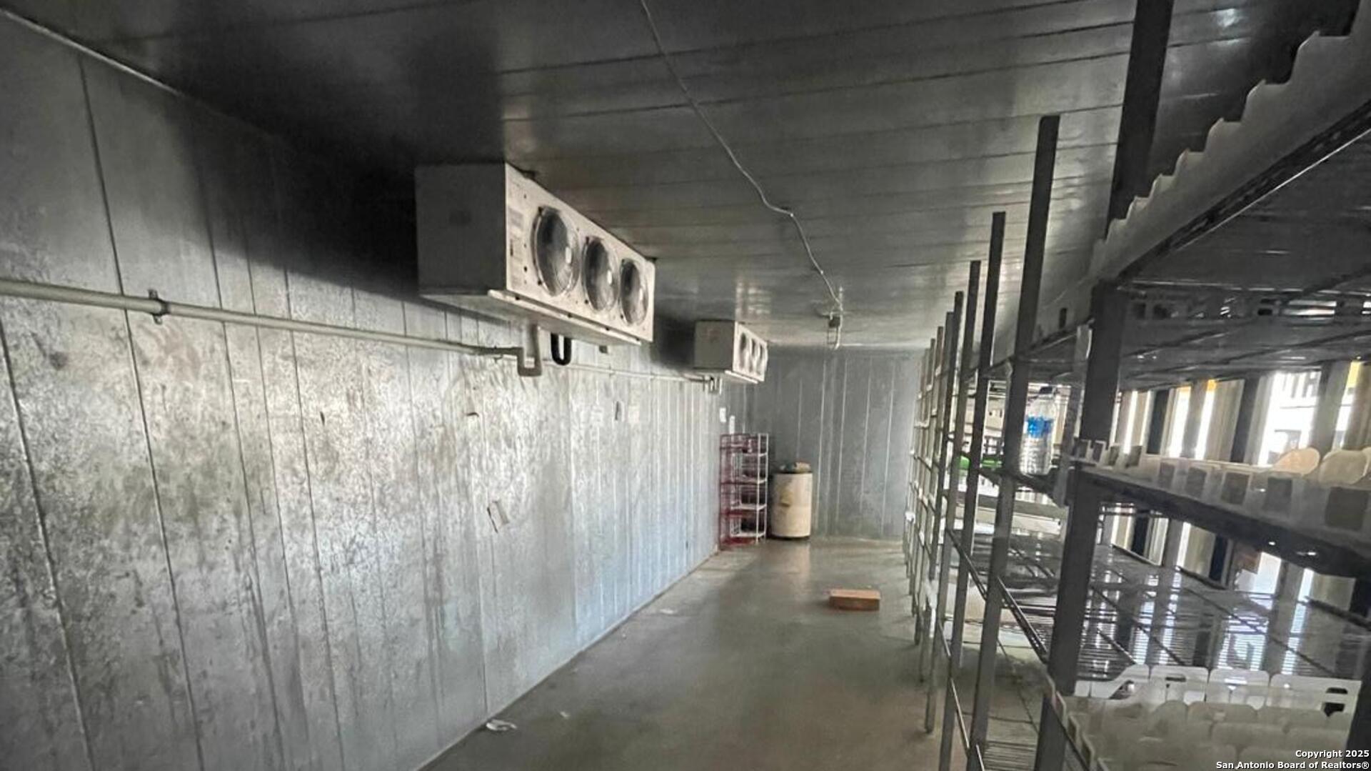 1230 E Santa Gertrudis, KINGSVILLE, TX, 78363 | 1860952 | Realty Texas LLC