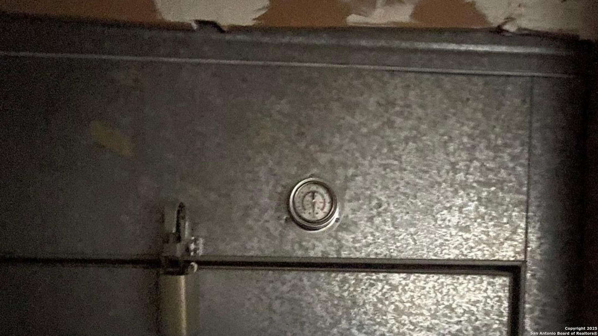 1230 E Santa Gertrudis, KINGSVILLE, TX, 78363 | 1860952 | Realty Texas LLC