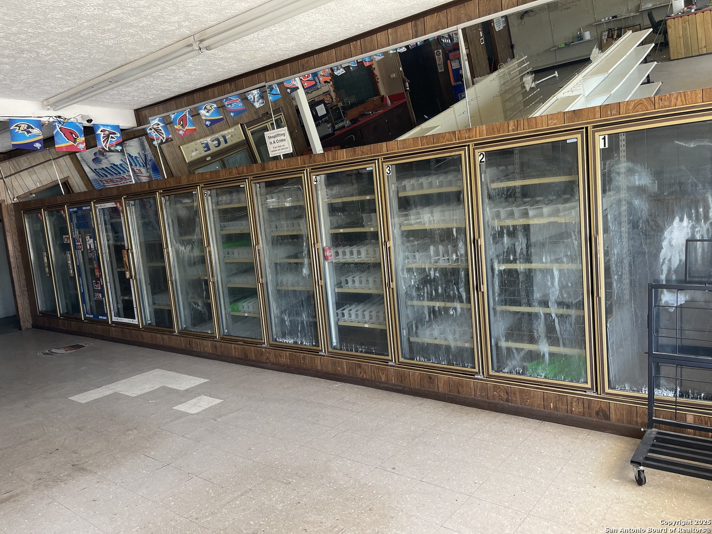 1230 E Santa Gertrudis, KINGSVILLE, TX, 78363 | 1860952 | Realty Texas LLC