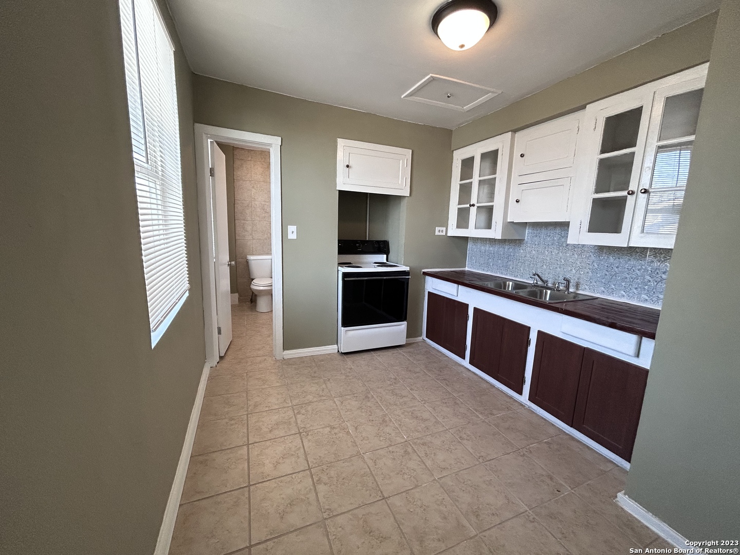 1137 W Ashby Pl 3 , San Antonio, TX, 78201 | 1860877 | Realty Texas LLC