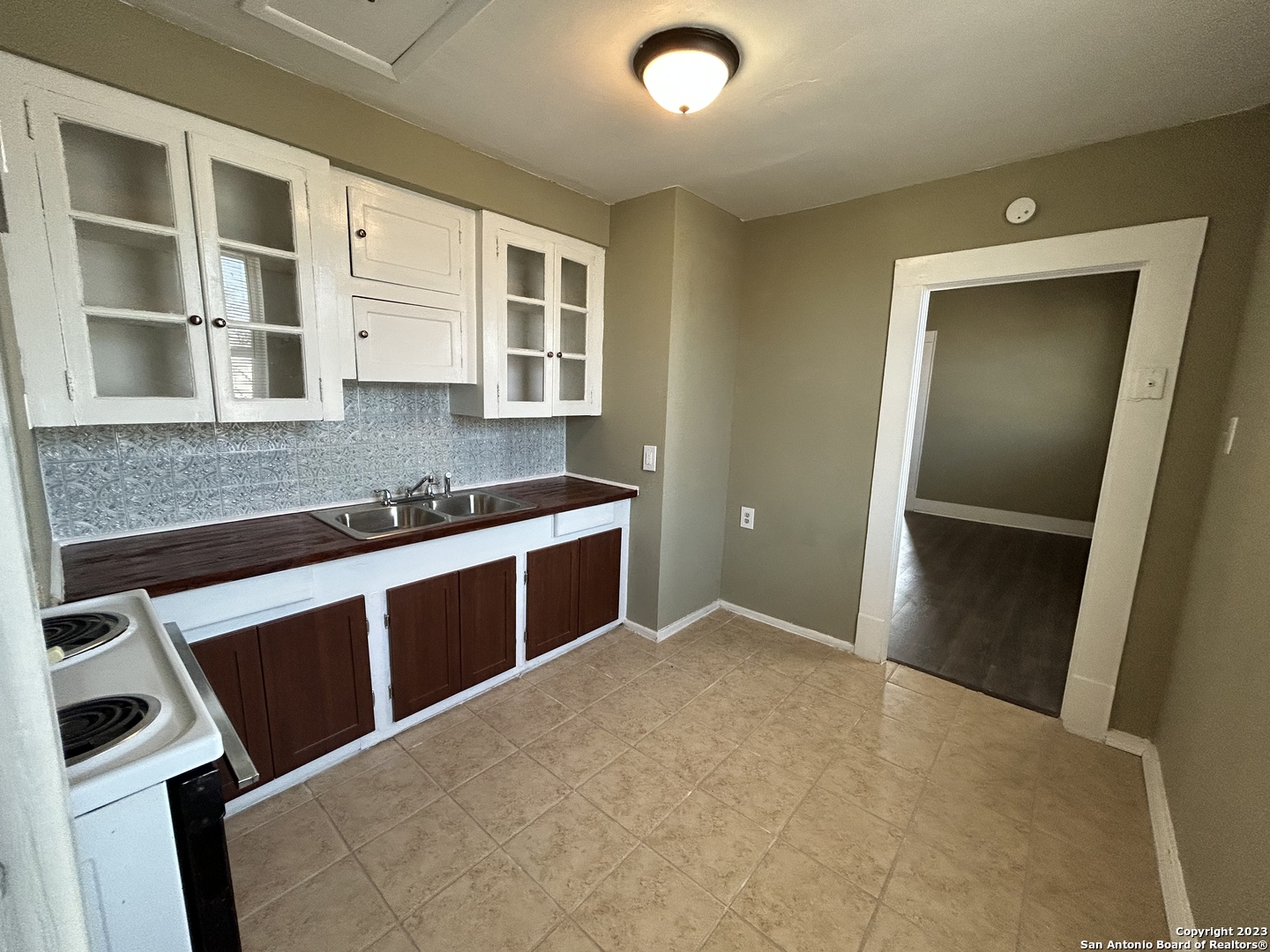 1137 W Ashby Pl 3 , San Antonio, TX, 78201 | 1860877 | Realty Texas LLC
