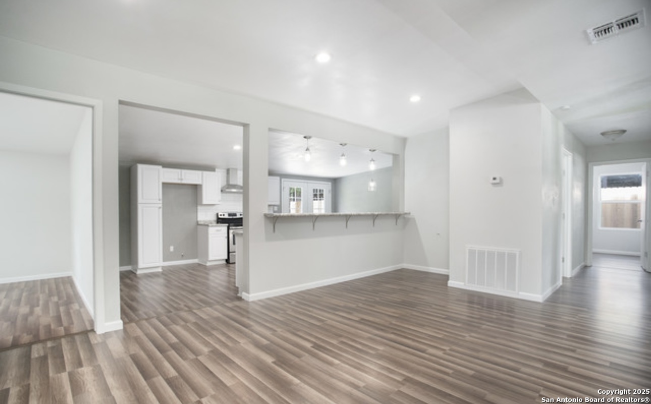 507 Burwood Lane , San Antonio, TX, 78213 | 1861438 | Realty Texas LLC