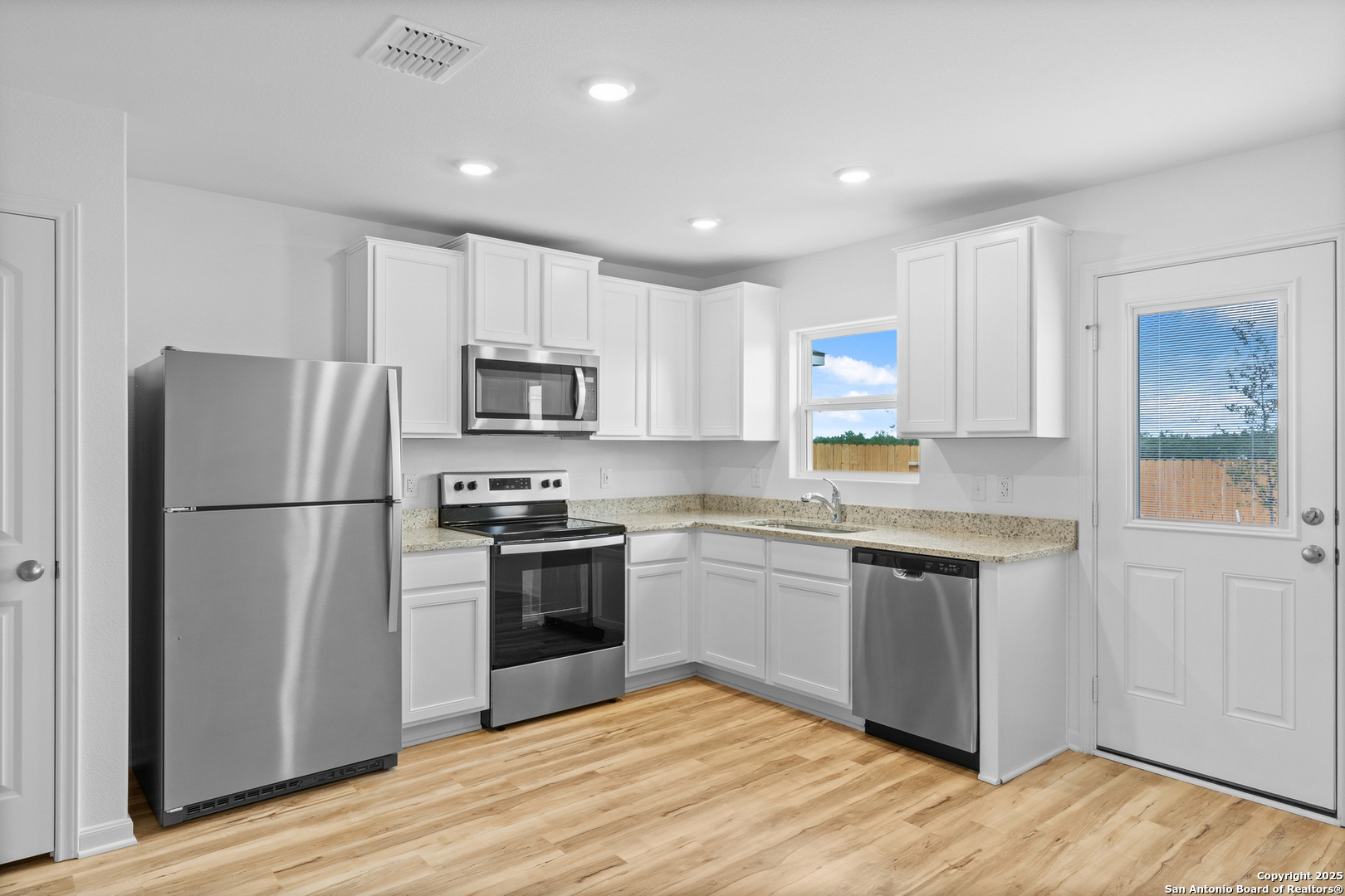 11463 Blue Heron Haven , San Antonio, TX, 78223 | 1861375 | Realty Texas LLC