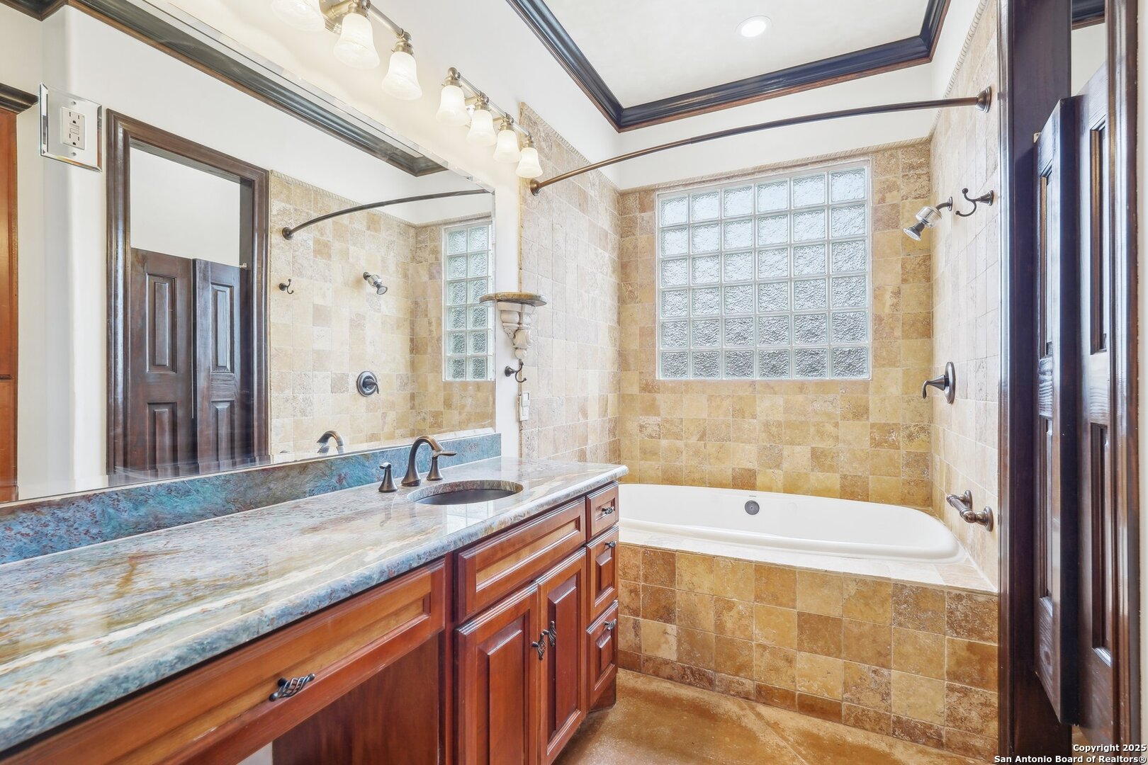285 Timber Hill , Pipe Creek, TX, 78063 | 1861795 | Realty Texas LLC