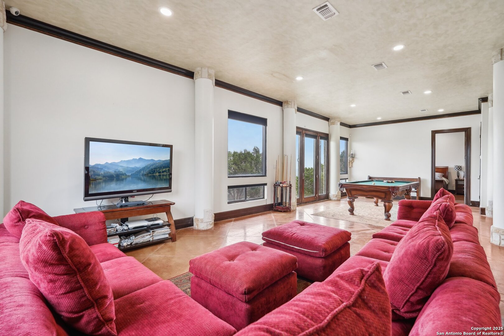 285 Timber Hill , Pipe Creek, TX, 78063 | 1861795 | Realty Texas LLC