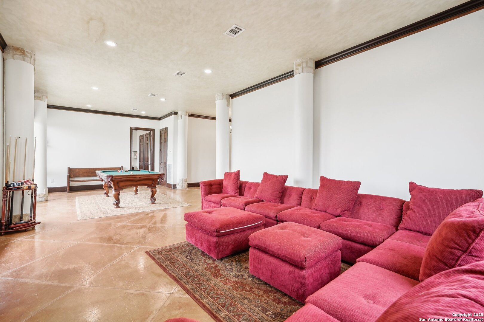 285 Timber Hill , Pipe Creek, TX, 78063 | 1861795 | Realty Texas LLC