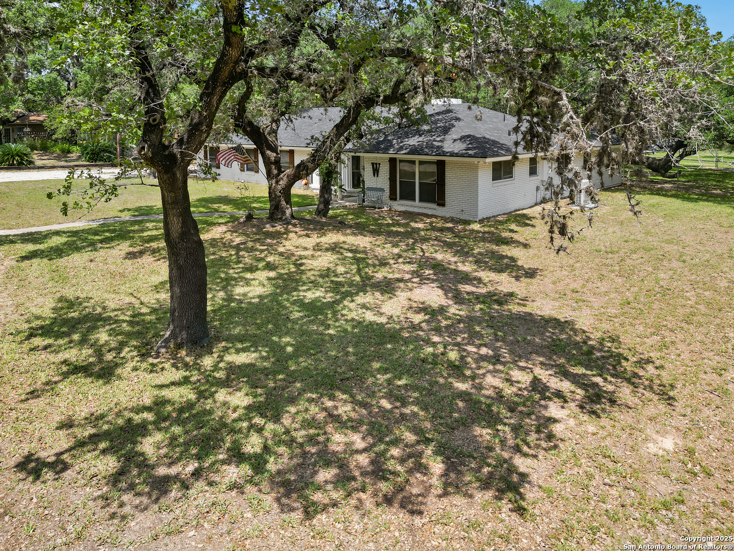 23 Sunrise, PLEASANTON, TX, 78064 | 1862224 | Realty Texas LLC