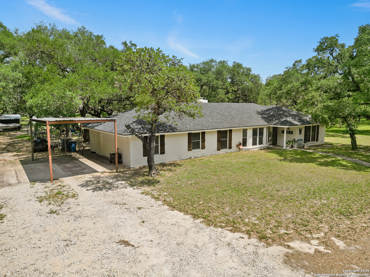 23 Sunrise, PLEASANTON, TX, 78064 | 1862224 | Realty Texas LLC