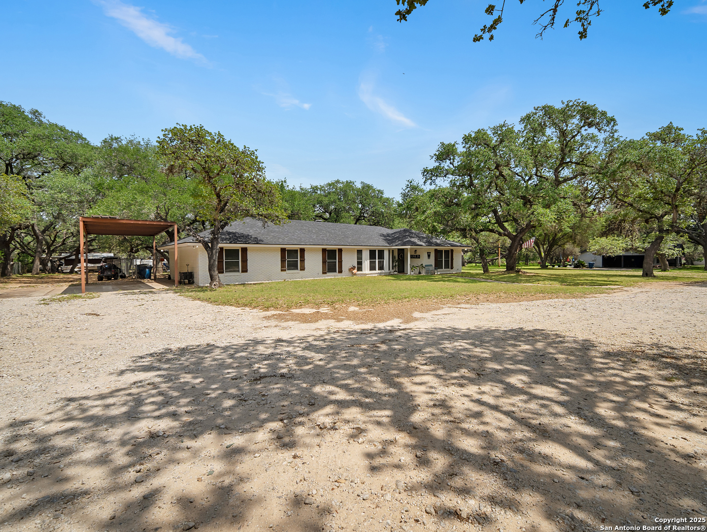 23 Sunrise, PLEASANTON, TX, 78064 | 1862224 | Realty Texas LLC