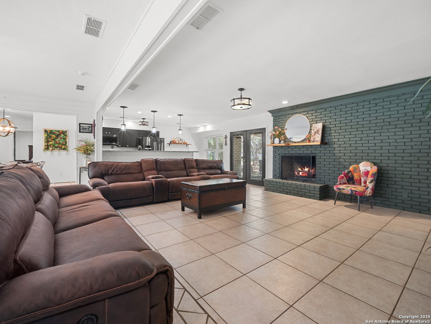 23 Sunrise, PLEASANTON, TX, 78064 | 1862224 | Realty Texas LLC