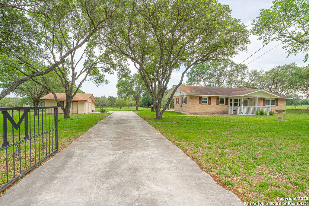 155 Ranch Country , La Vernia, TX, 78121 | 1861534 | Realty Texas LLC