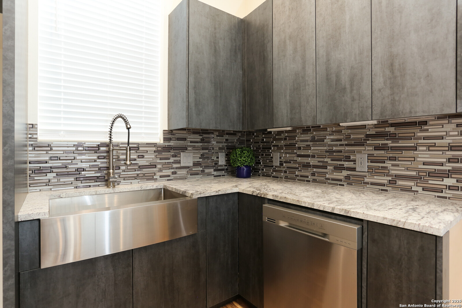 902 Montana St #103 , San Antonio, TX, 78203 | 1862327 | Realty Texas LLC