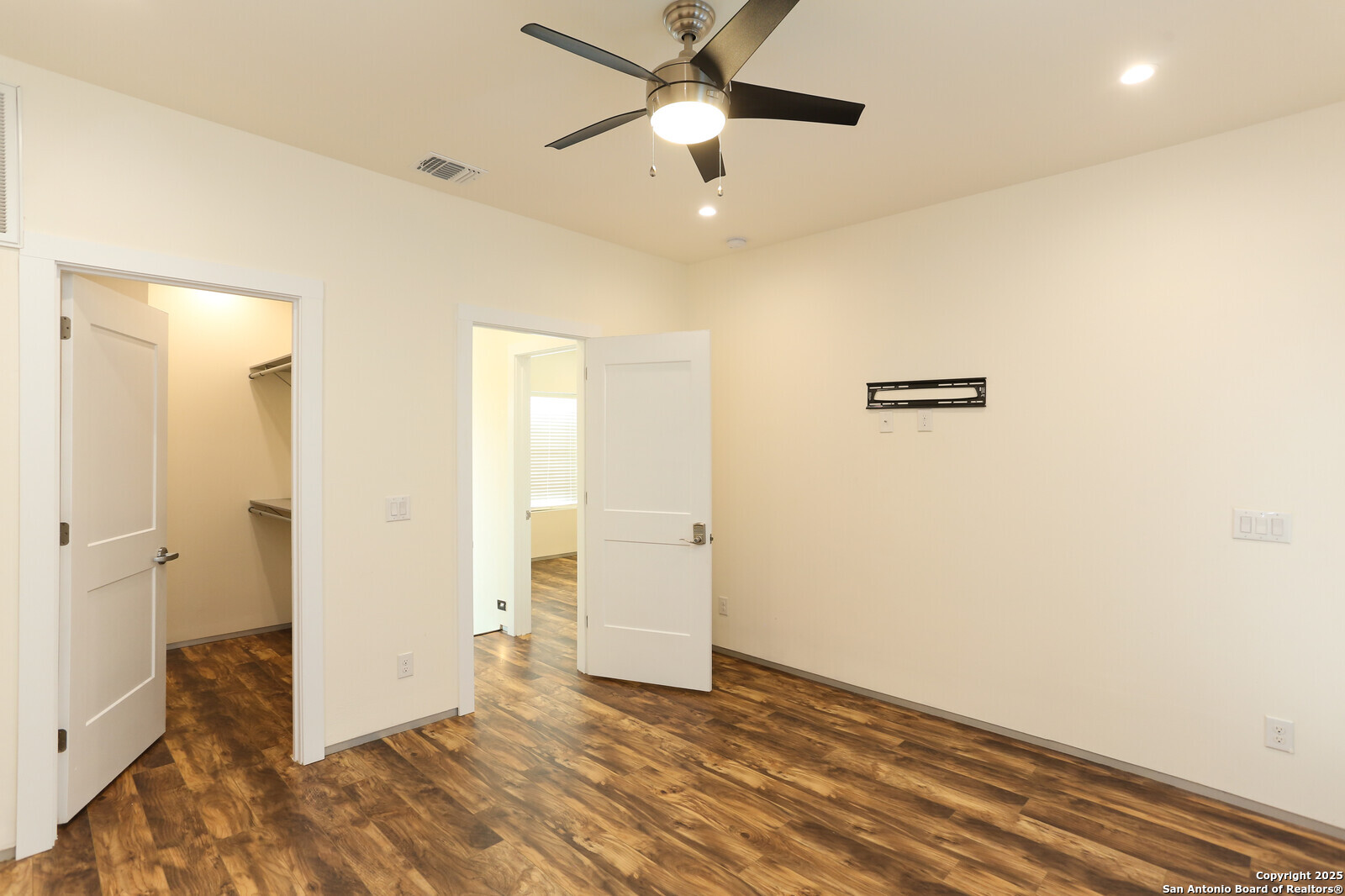902 Montana St #103 , San Antonio, TX, 78203 | 1862327 | Realty Texas LLC