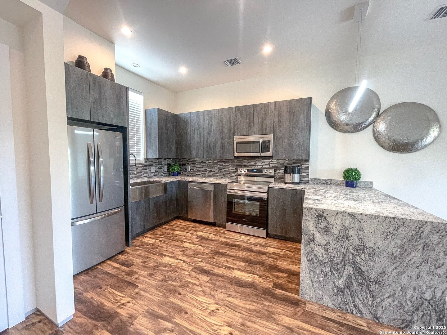 902 Montana St #103 , San Antonio, TX, 78203 | 1862327 | Realty Texas LLC