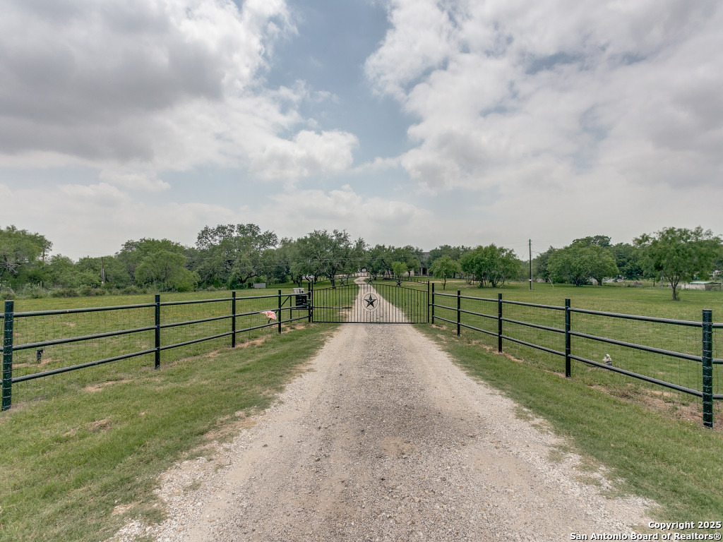 6840 S Loop 1604, Von Ormy, TX, 78073 | 1863495 | Realty Texas LLC