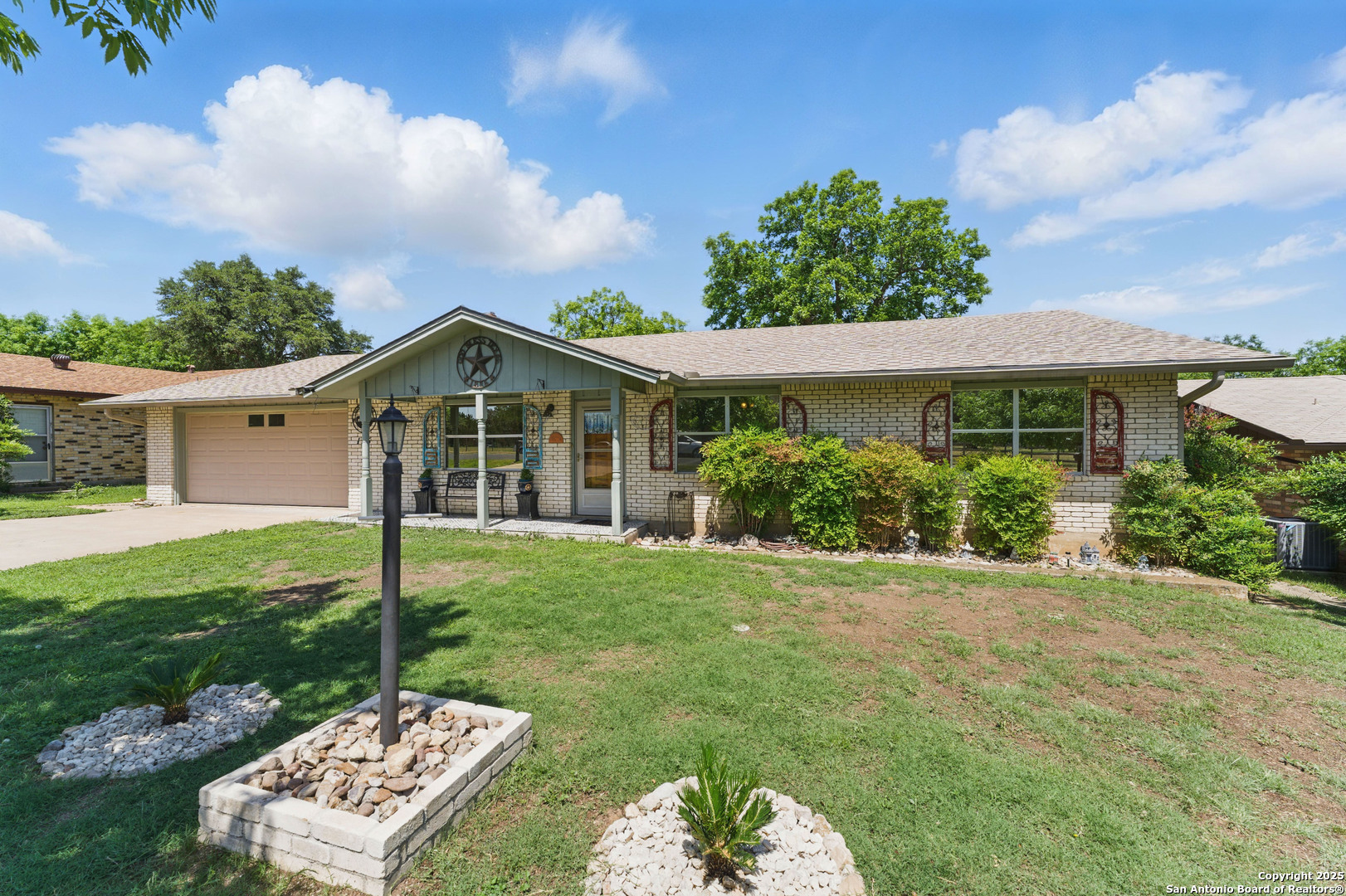 155 Valley View , Kerrville, TX, 78028 | 1864276 | Realty Texas LLC