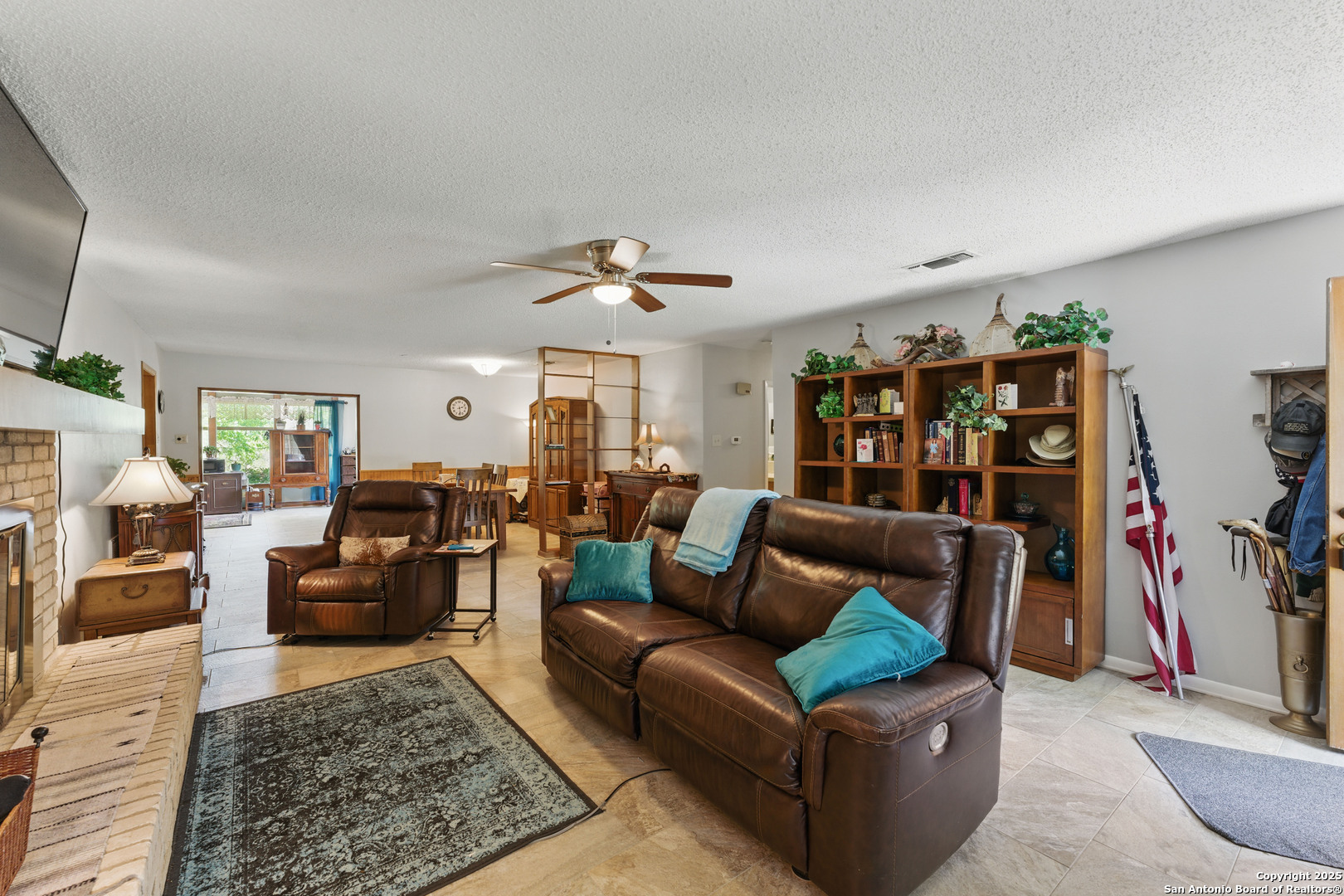 155 Valley View , Kerrville, TX, 78028 | 1864276 | Realty Texas LLC