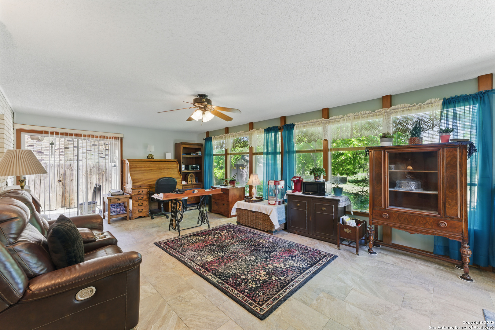 155 Valley View , Kerrville, TX, 78028 | 1864276 | Realty Texas LLC