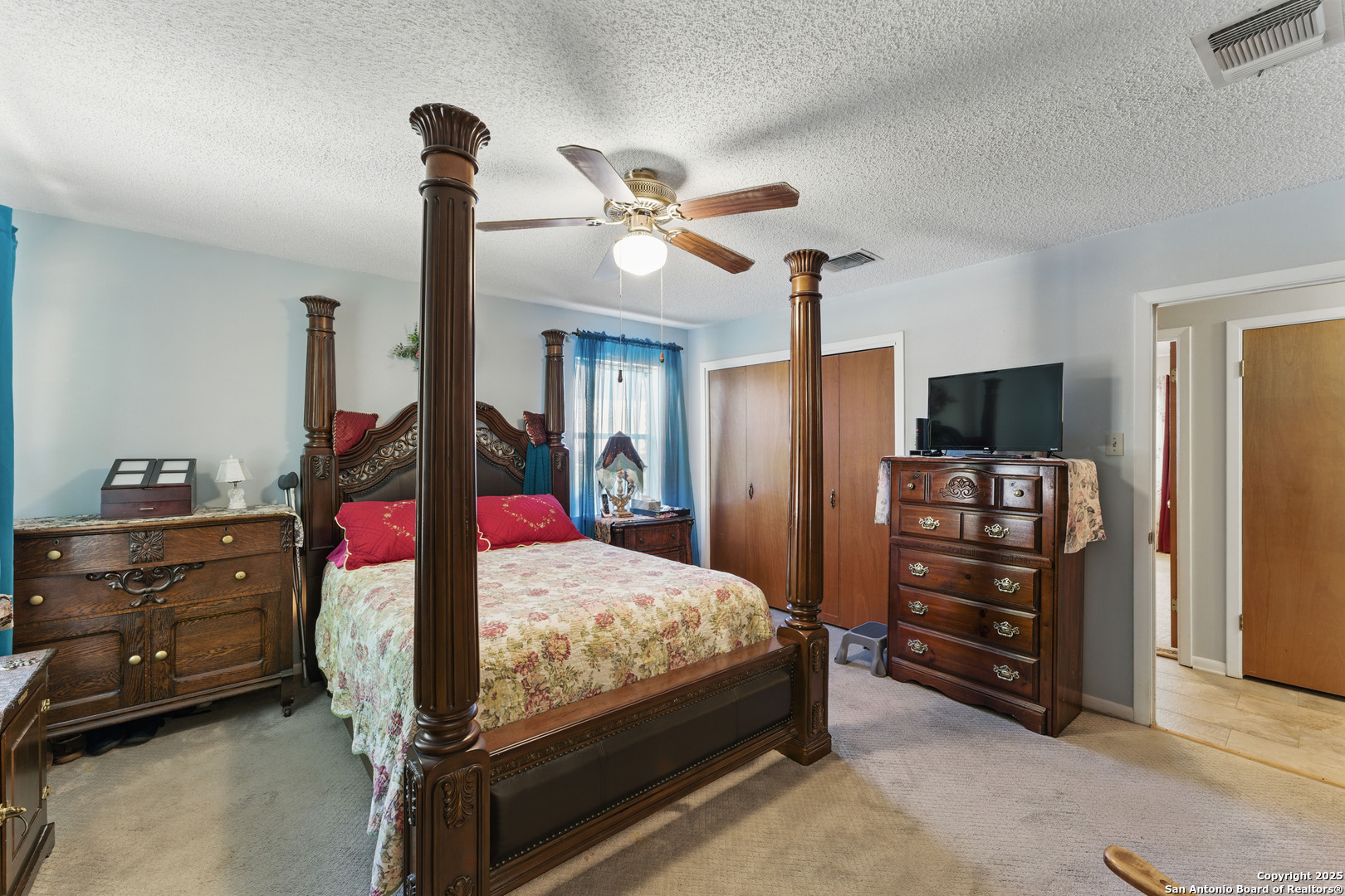 155 Valley View , Kerrville, TX, 78028 | 1864276 | Realty Texas LLC