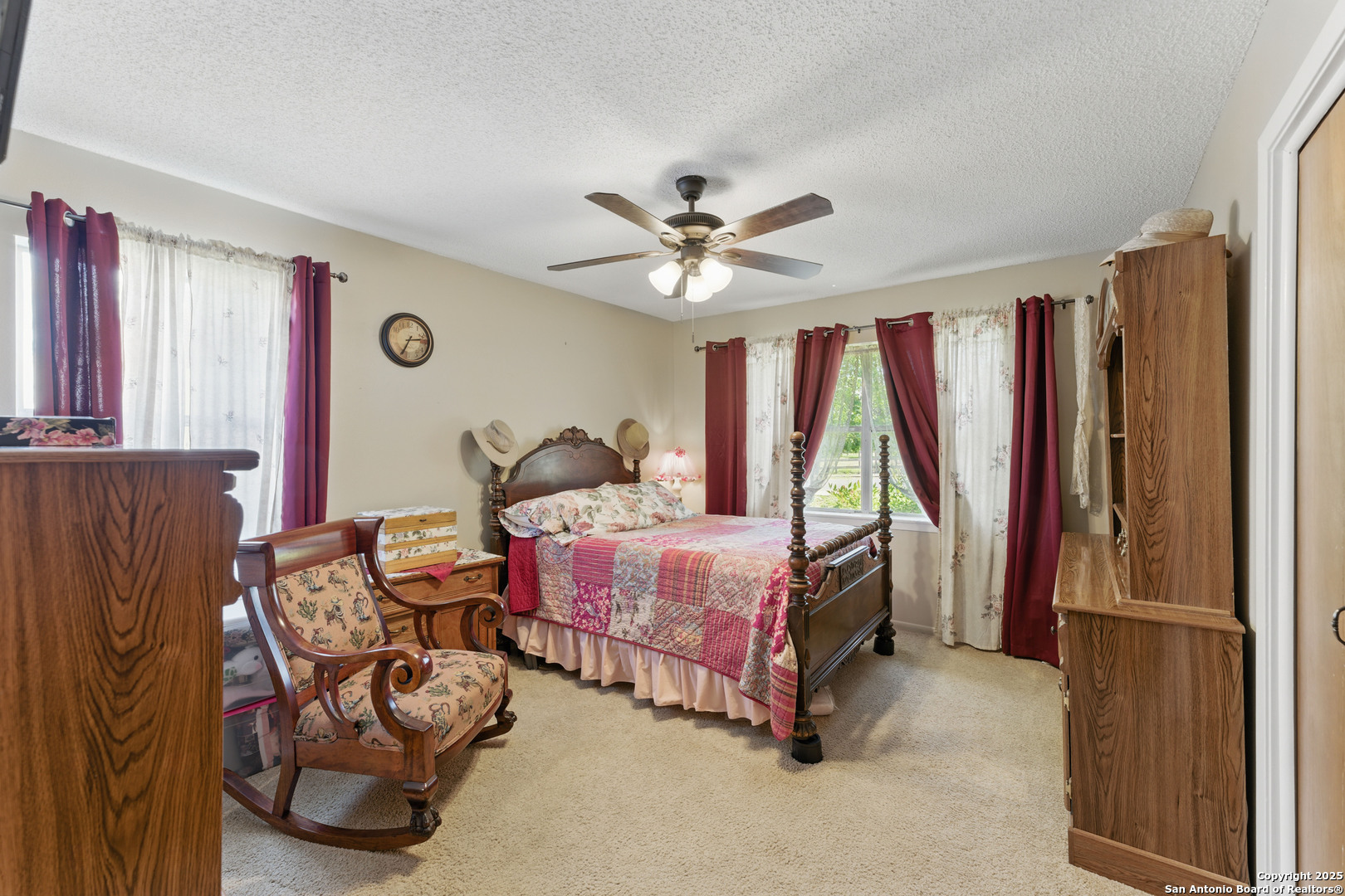 155 Valley View , Kerrville, TX, 78028 | 1864276 | Realty Texas LLC