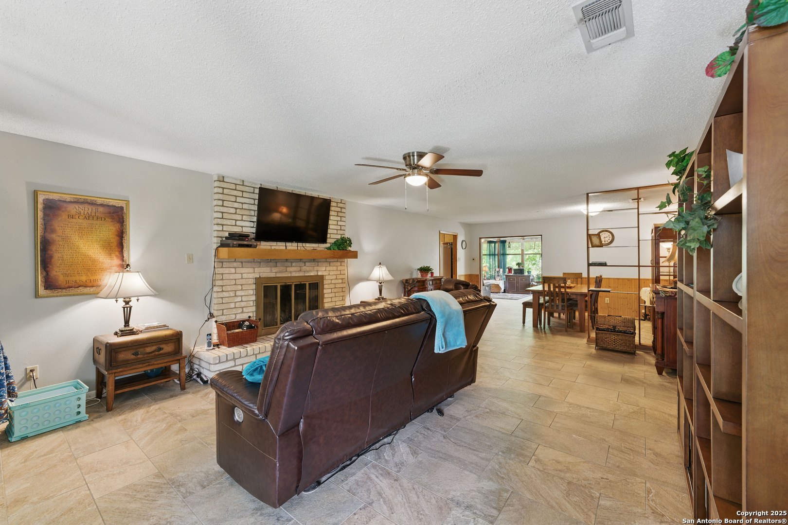 155 Valley View , Kerrville, TX, 78028 | 1864276 | Realty Texas LLC