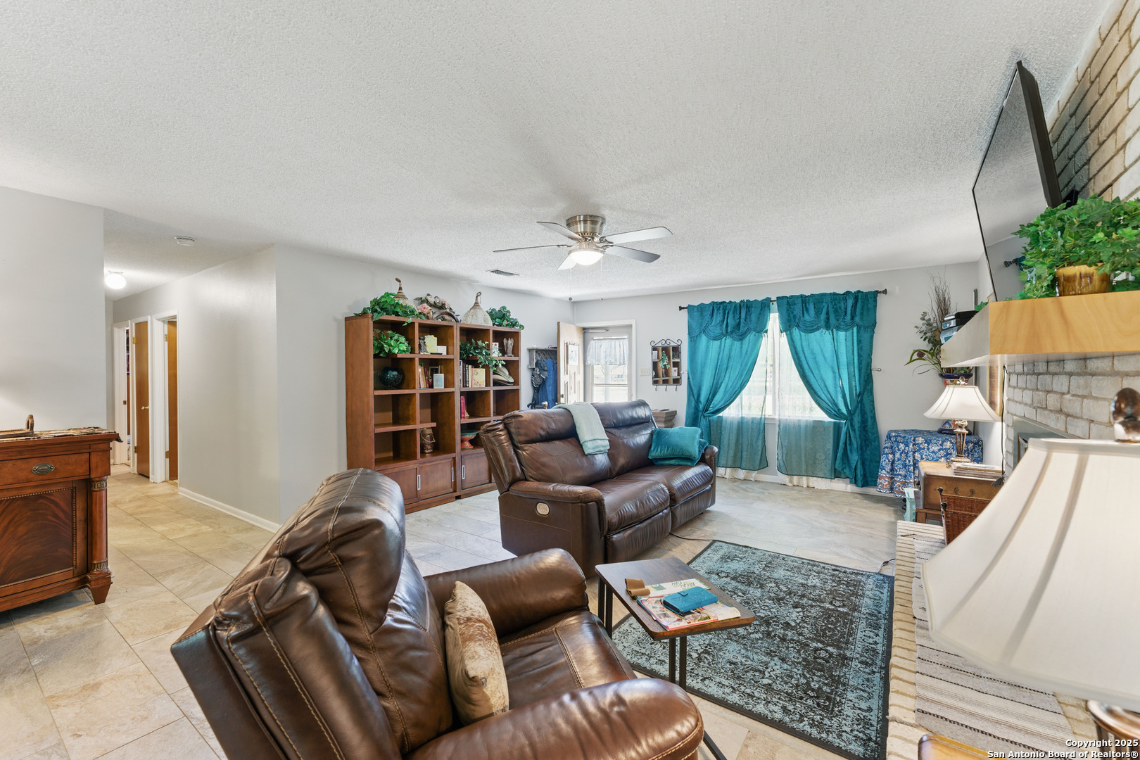 155 Valley View , Kerrville, TX, 78028 | 1864276 | Realty Texas LLC