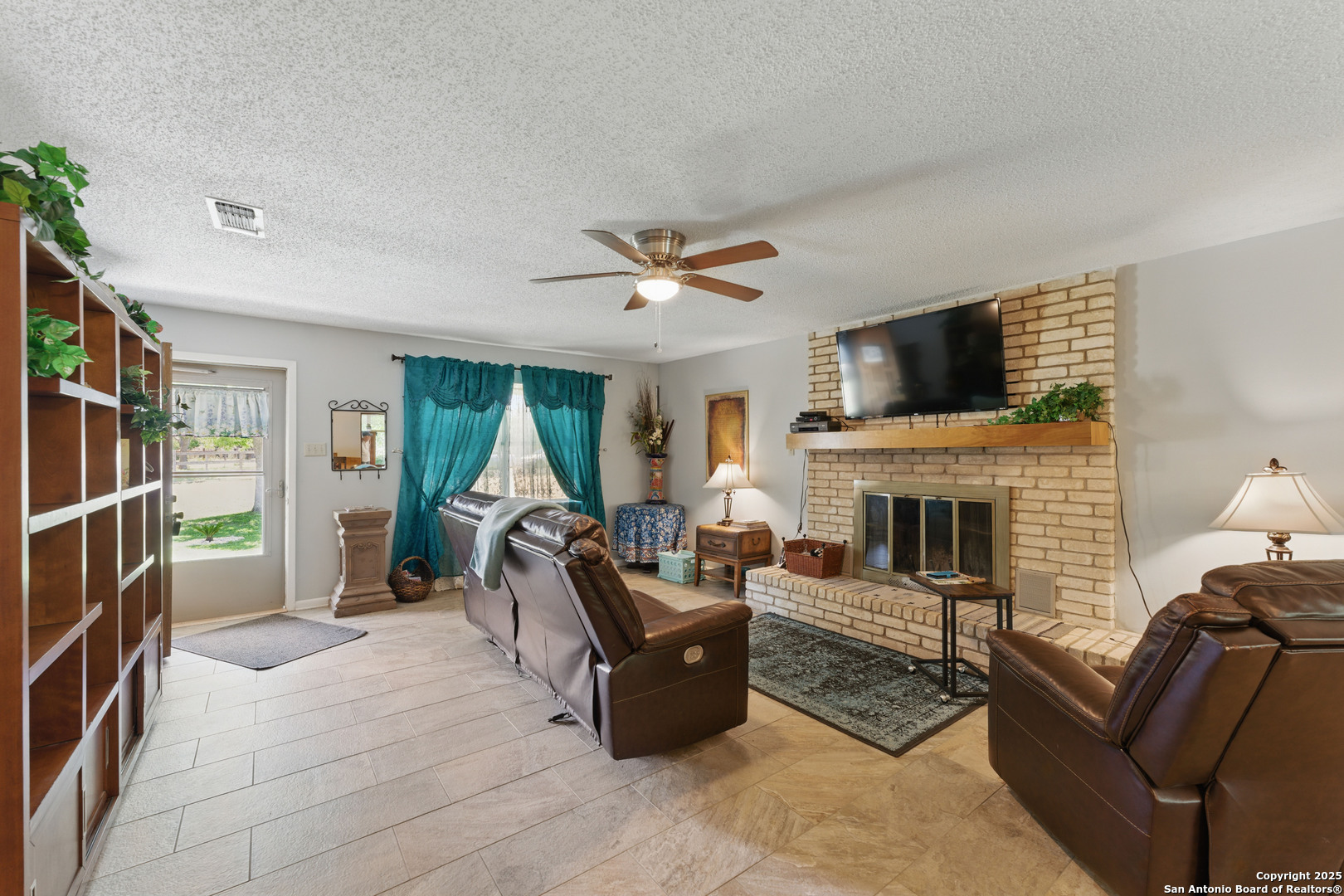 155 Valley View , Kerrville, TX, 78028 | 1864276 | Realty Texas LLC