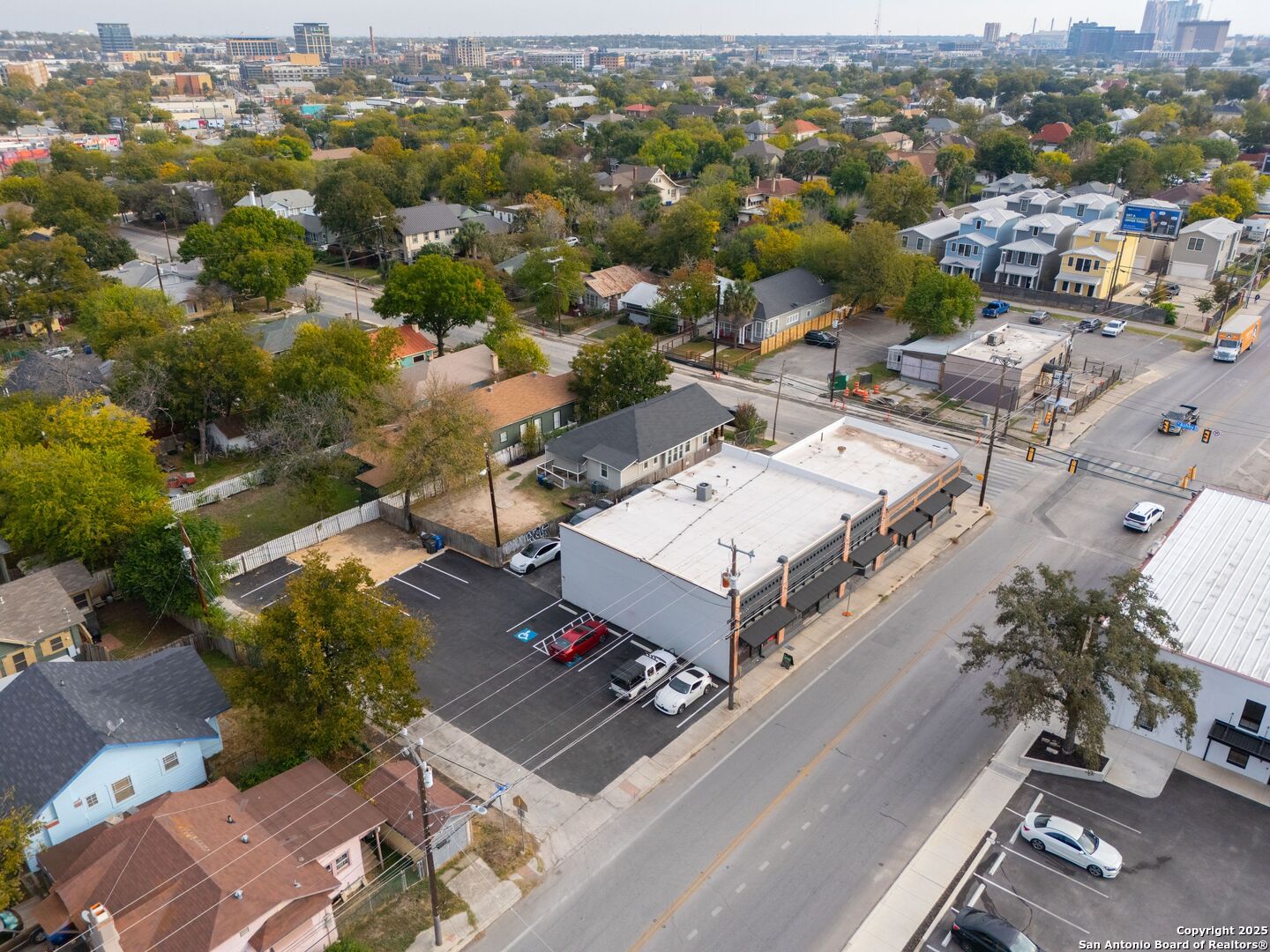 2100 Mccullough , San Antonio, TX, 78212 | 1864659 | Realty Texas LLC