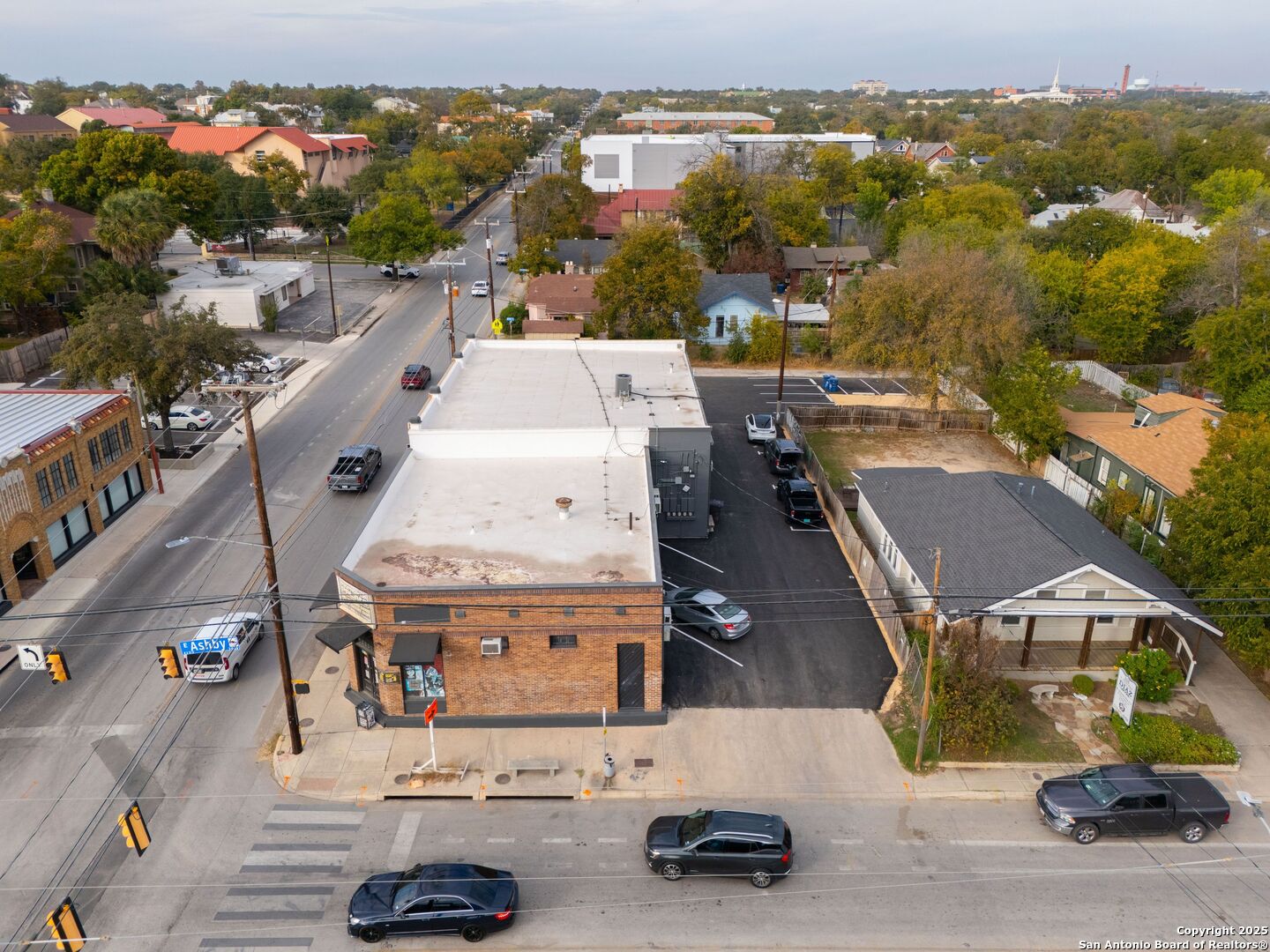 2100 Mccullough , San Antonio, TX, 78212 | 1864659 | Realty Texas LLC