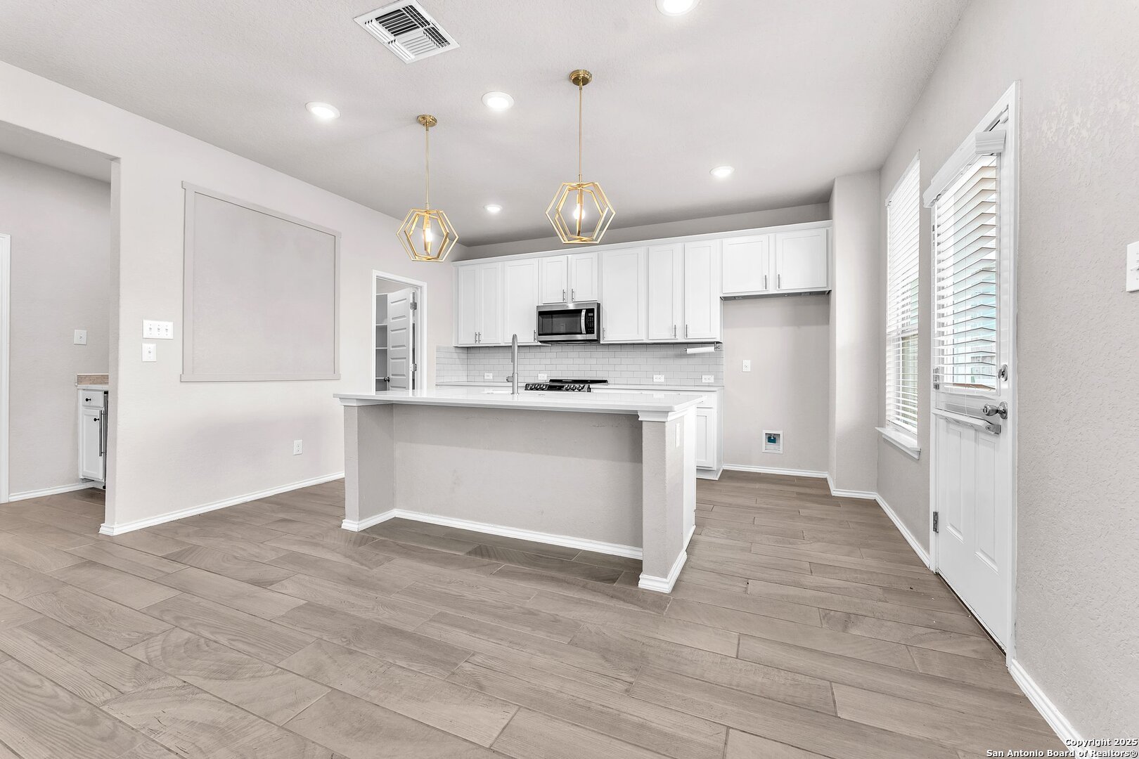 2448 Hiddenbrooke , Seguin, TX, 78155 | 1864548 | Realty Texas LLC