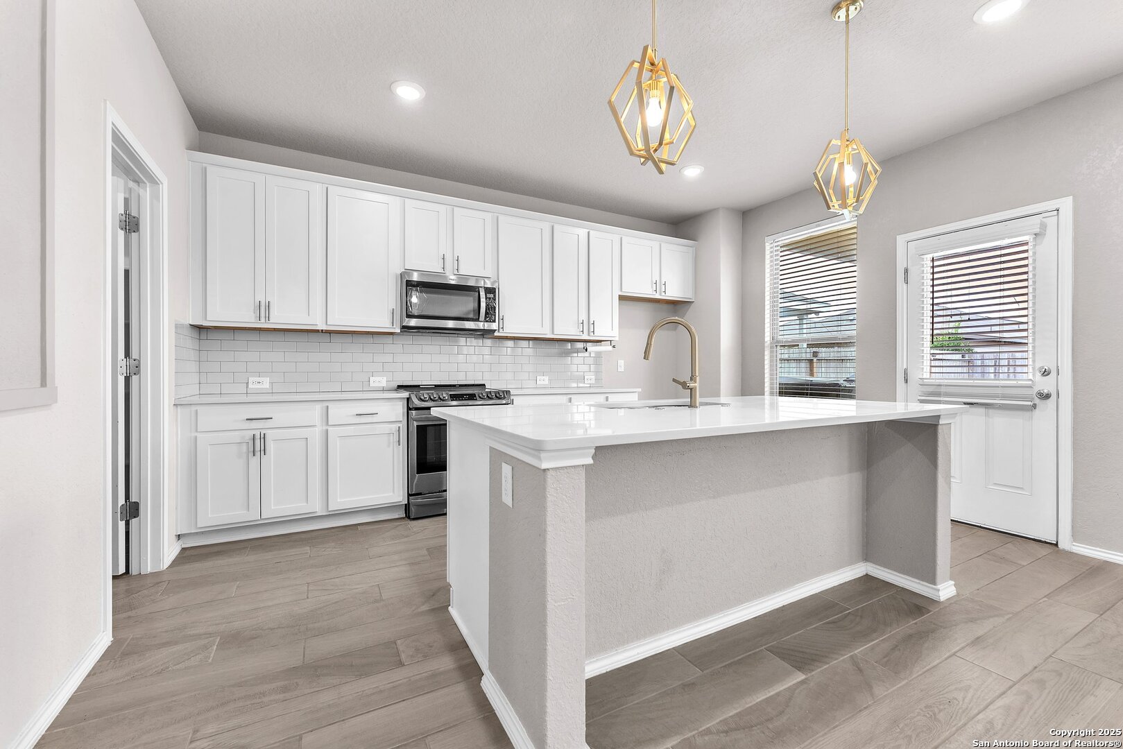 2448 Hiddenbrooke , Seguin, TX, 78155 | 1864548 | Realty Texas LLC