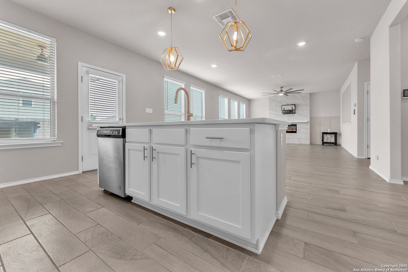 2448 Hiddenbrooke , Seguin, TX, 78155 | 1864548 | Realty Texas LLC