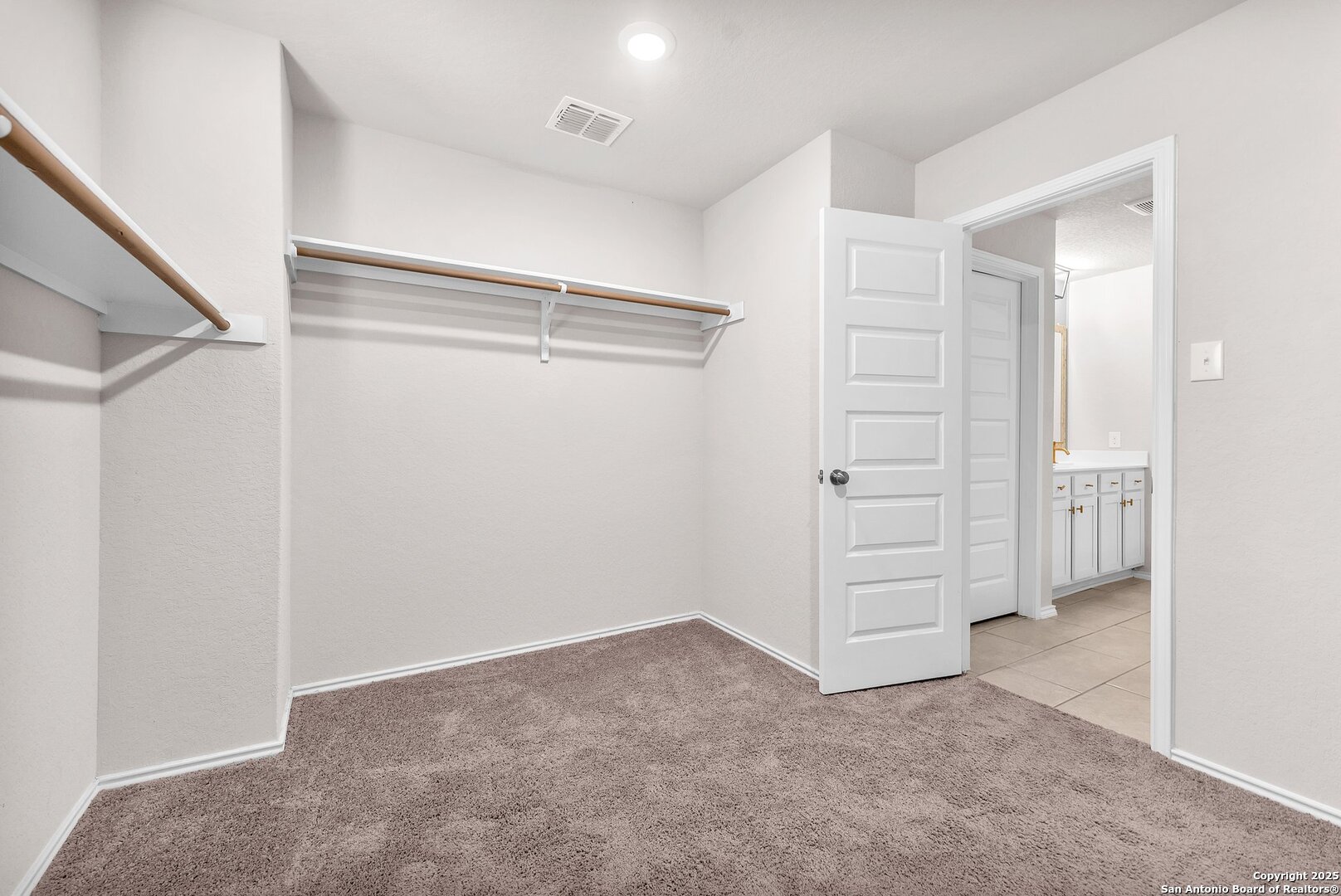 2448 Hiddenbrooke , Seguin, TX, 78155 | 1864548 | Realty Texas LLC