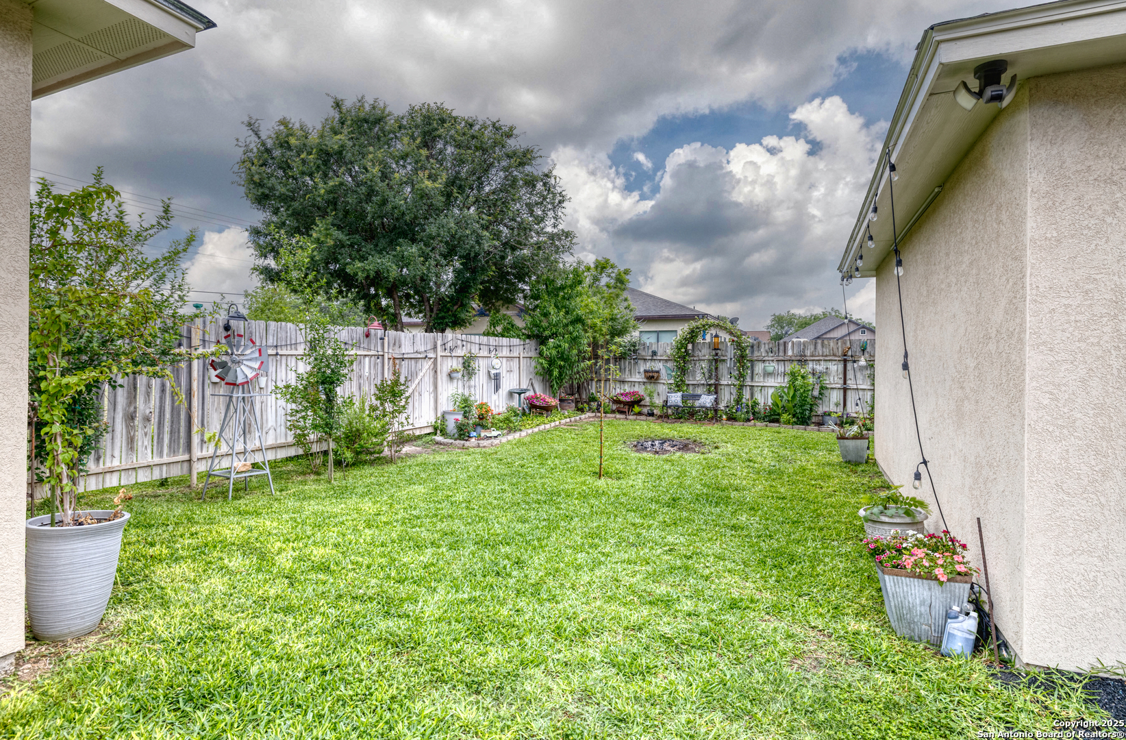 333 Studer , Uvalde, TX, 78801 | 1865102 | Realty Texas LLC