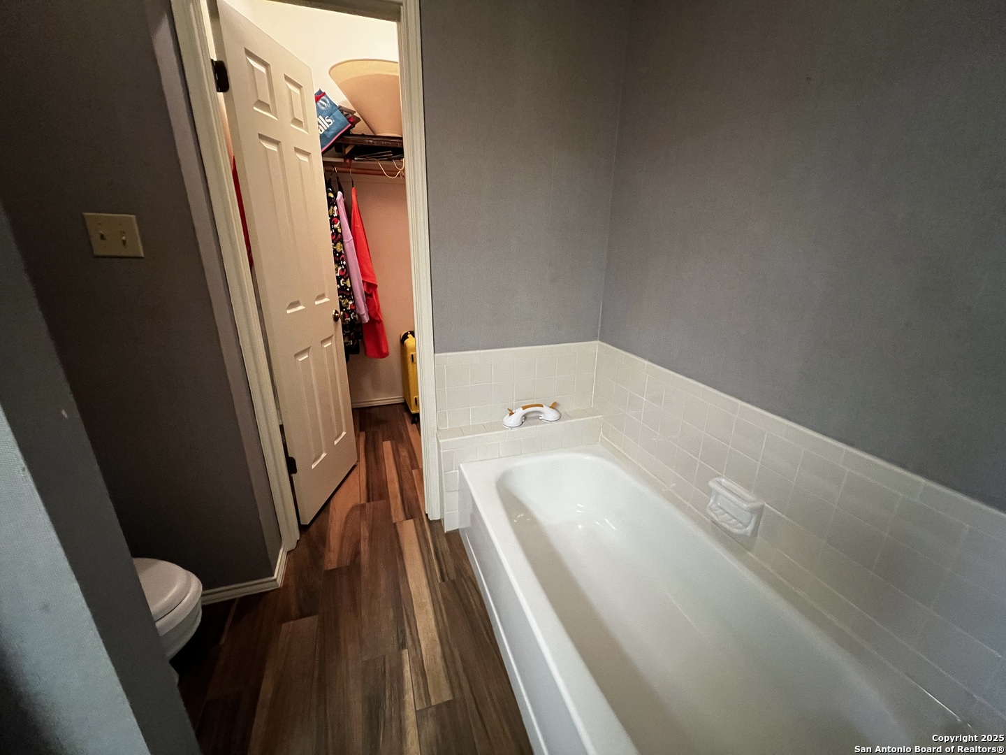 11839 Parliament 2122 , San Antonio, TX, 78216 | 1864871 | Realty Texas LLC