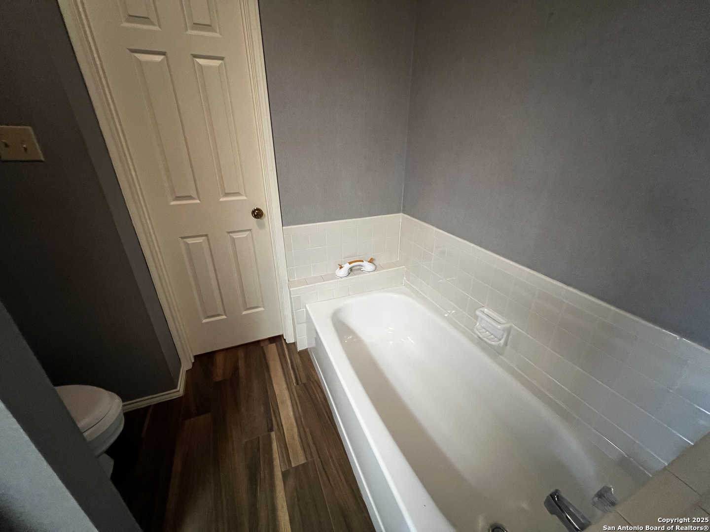 11839 Parliament 2122 , San Antonio, TX, 78216 | 1864871 | Realty Texas LLC